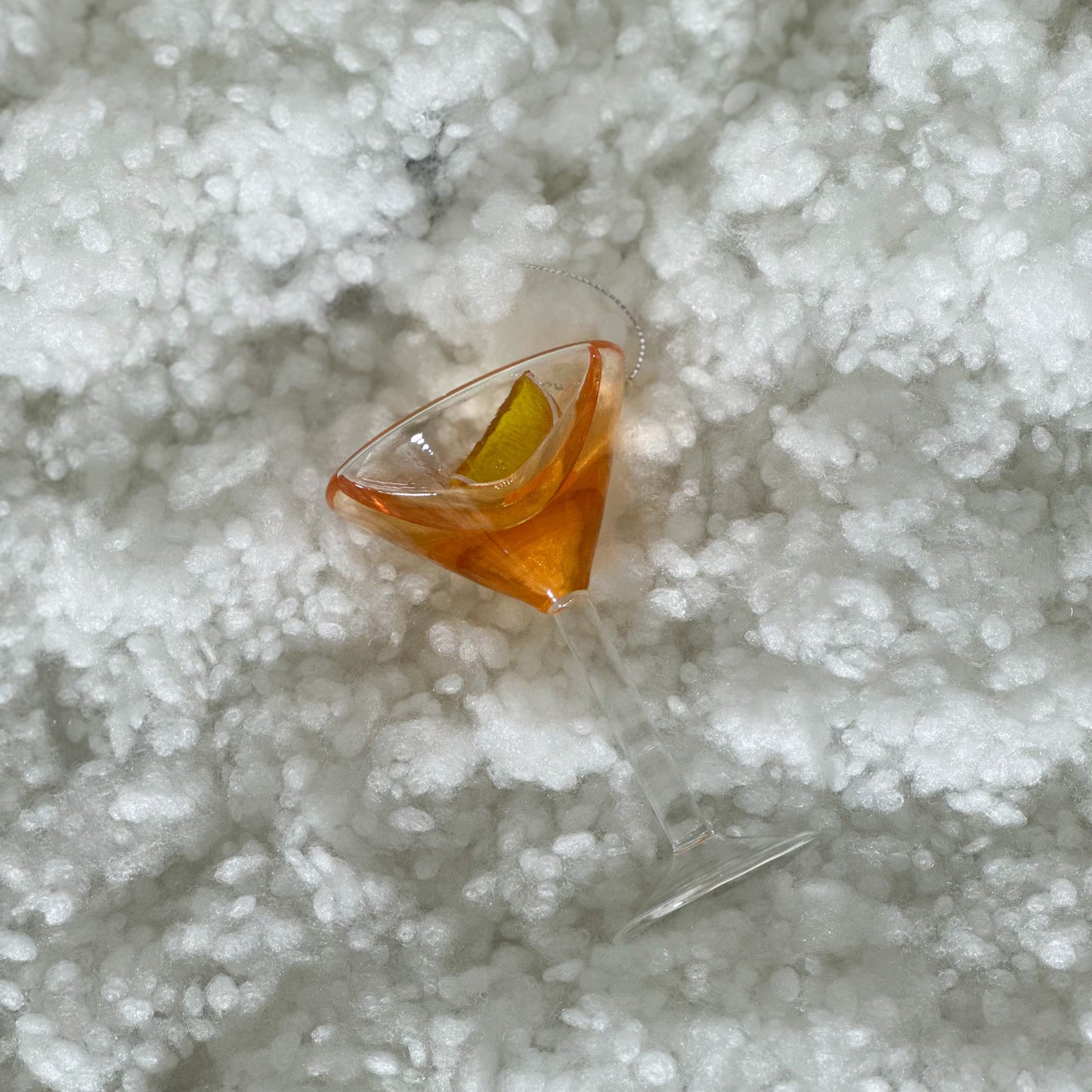 Martini Kerstbal – Stijlvolle glazen eyecatcher van 6,7×6,7×11,3 cm voor een feestelijke kerstboom!