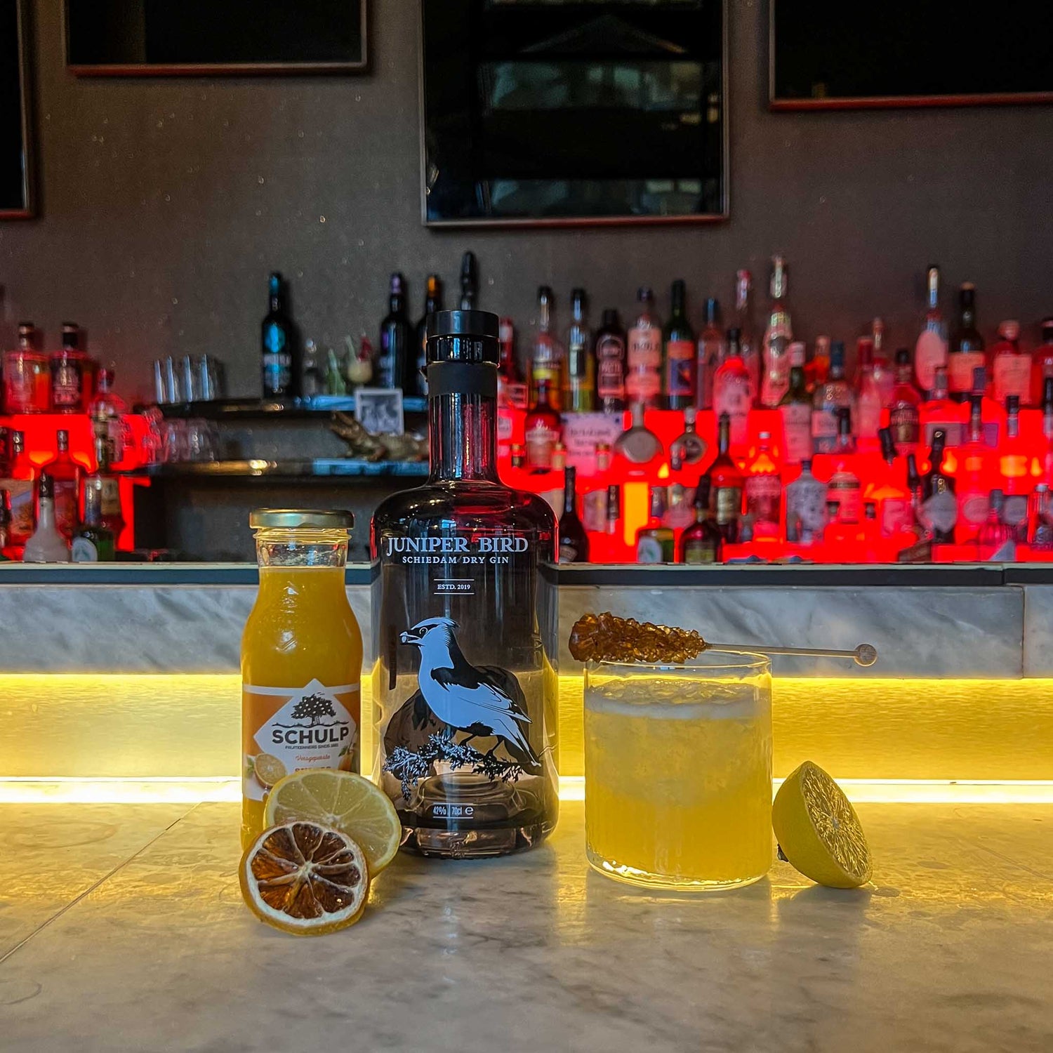 Bees Knees – Een twist op de klassieke cocktail, met Gin, Citroen, honing en sinaasappel. Ontdek hoe je deze tijdloze favoriet zelf maakt! Cocktail Hotspots recept