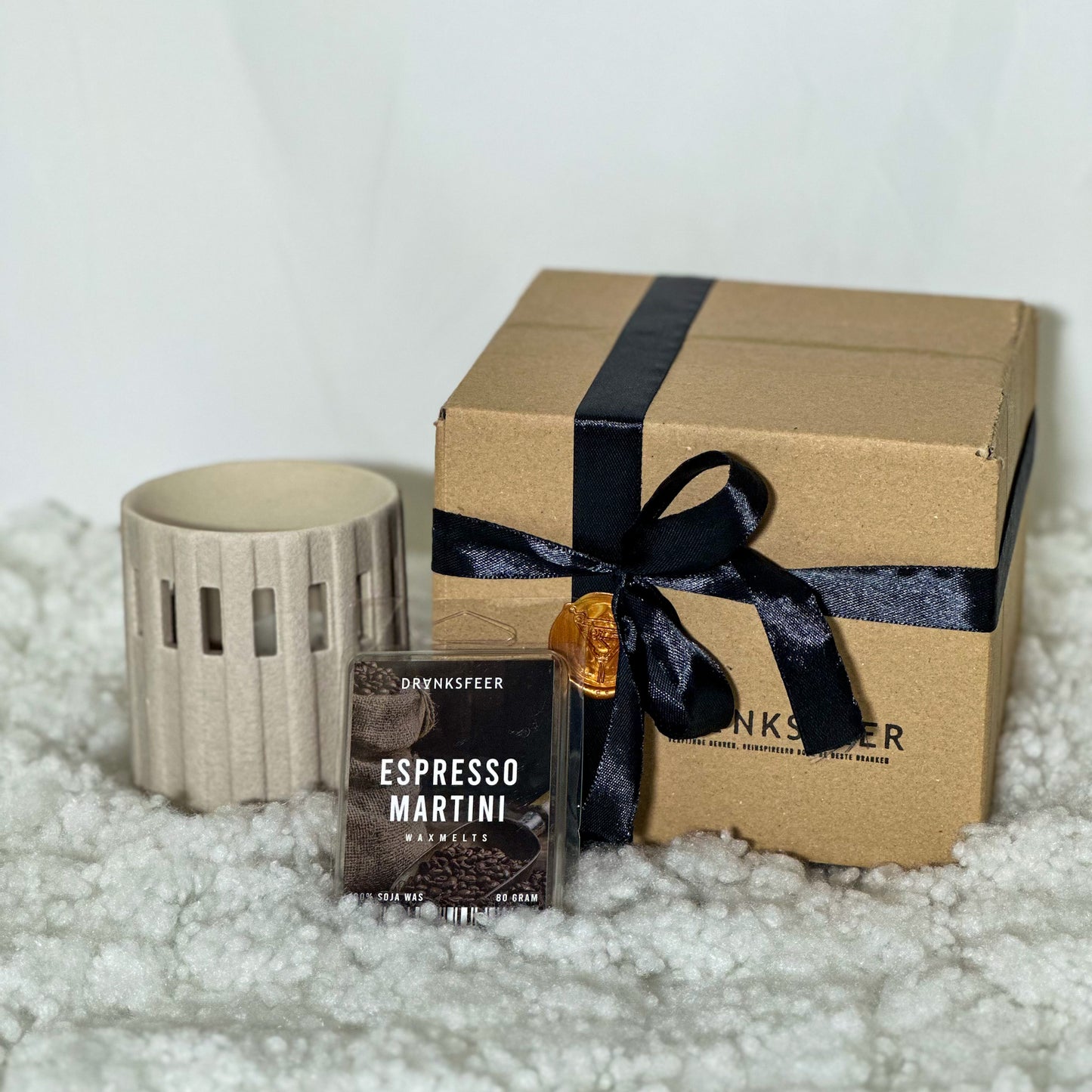 Luxe Geurbrander Ibiza bundel met waxmelt naar keuze, inclusief cadeauverpakking en gebruikstips. Ideaal als cadeau of verwenmoment!