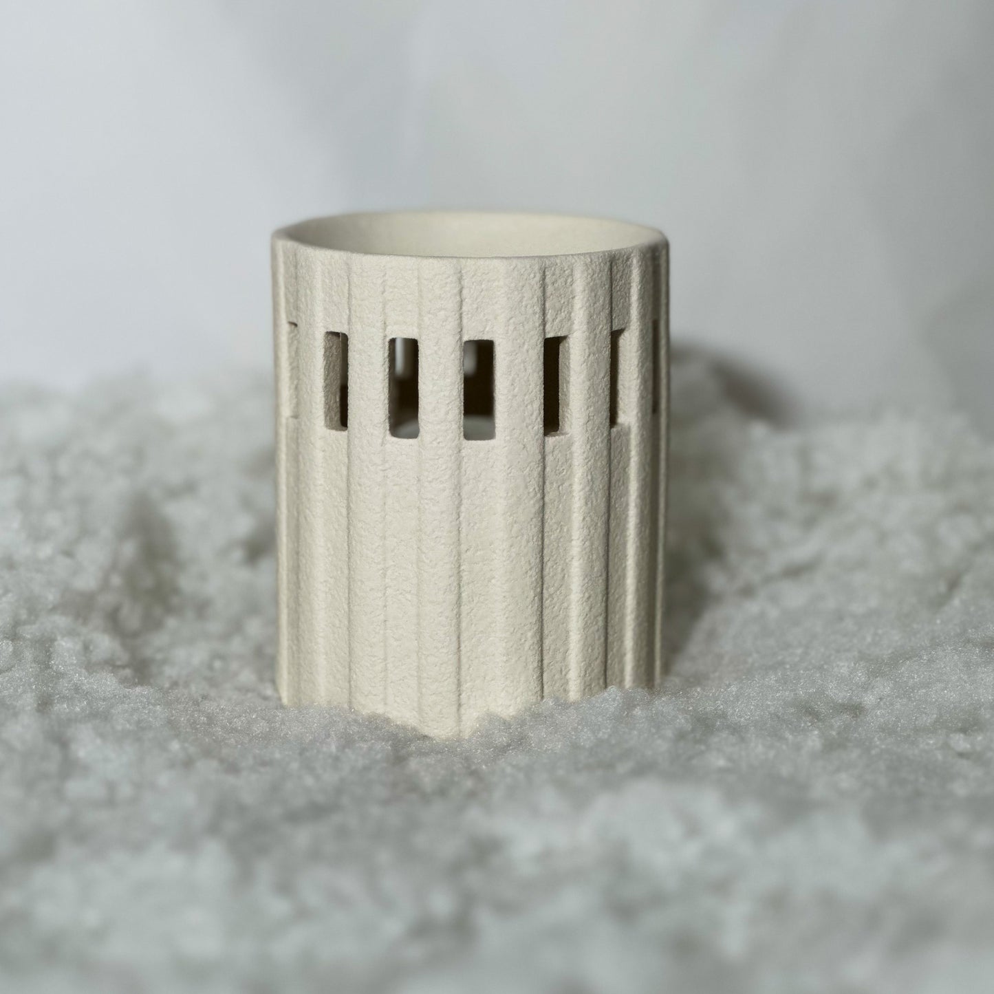 Stijlvolle geurbranders voor gelijkmatige geurverspreiding in huis. Geschikt voor waxmelts, amberblokjes en geuroliën.