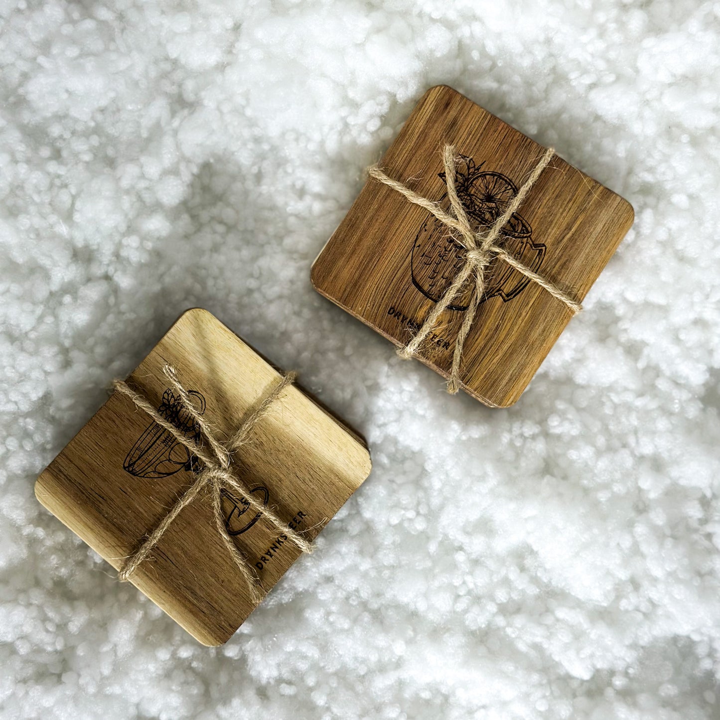 Luxe onderzetters bundel met cocktails erop gegrafeerd naar keuze, inclusief cadeauverpakking Ideaal als cadeau of verwenmoment!