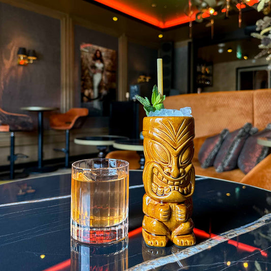 TwentySeven Hotel Bar, Amsterdam: luxe hotelbar met stijlvolle cocktails op de Dam.