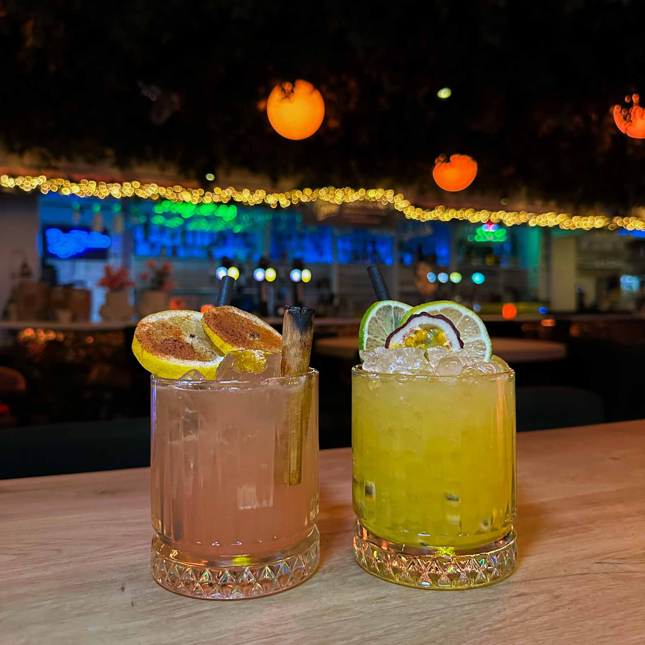 Cocktails drinken in Tilburg. 
Cocktail Hotspots, Ibiza
Cocktailbar Tilburg