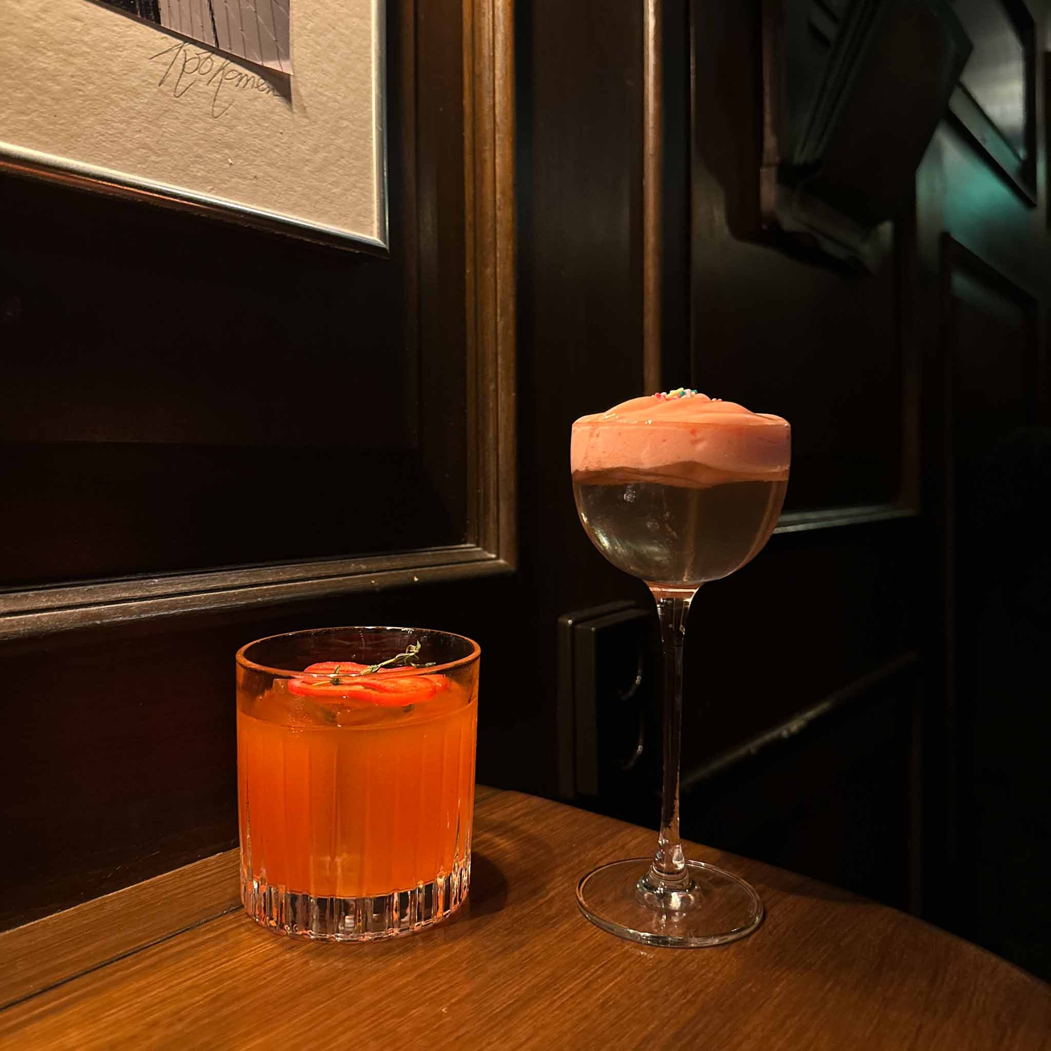 Bar Oldenhof, Amsterdam: klassieke cocktailbar met The Theatre Menu Part 2 en filmgeïnspireerde cocktails.