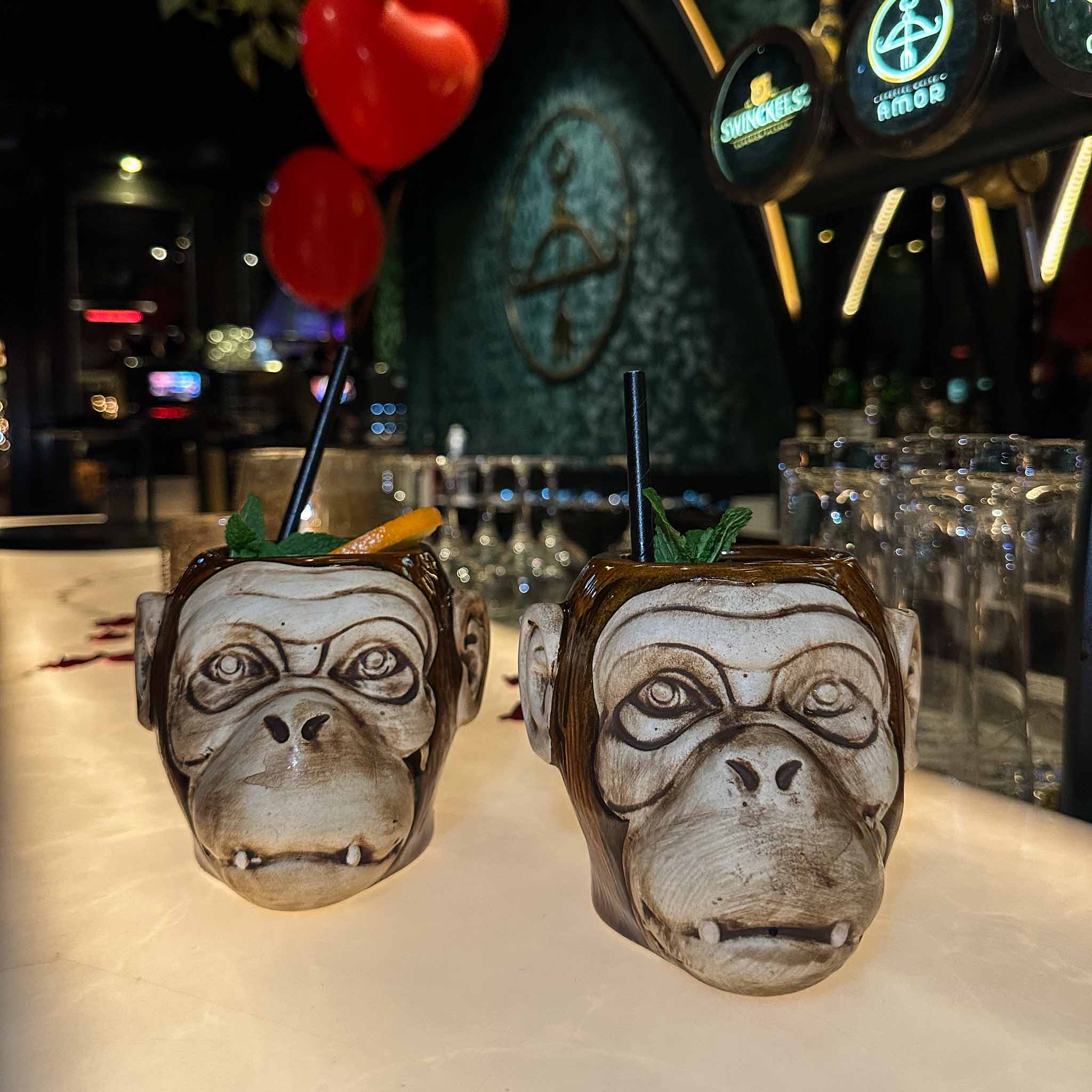 Cocktails drinken in Eindhoven. Cocktail Hotspots, luzt. Cocktailbar Eindhoven Brabant
