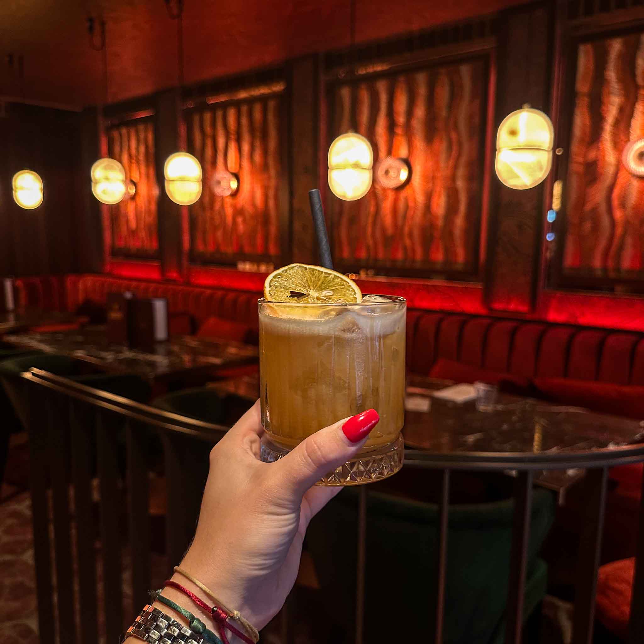 Cocktails drinken in Maastricht. 
Cocktail Hotspots, Bar Nola. 
Cocktailbar Maastricht Vrijthof.